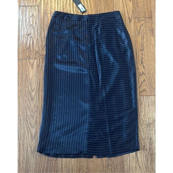 Banana Republic NWT navy pinstripe pencil skirt size 2 - Picture 3 of 9